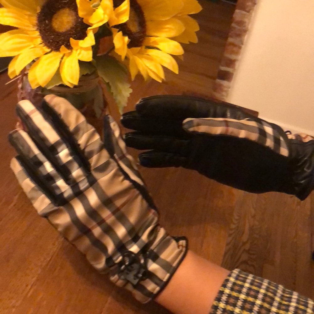 Leather Burberry gloves